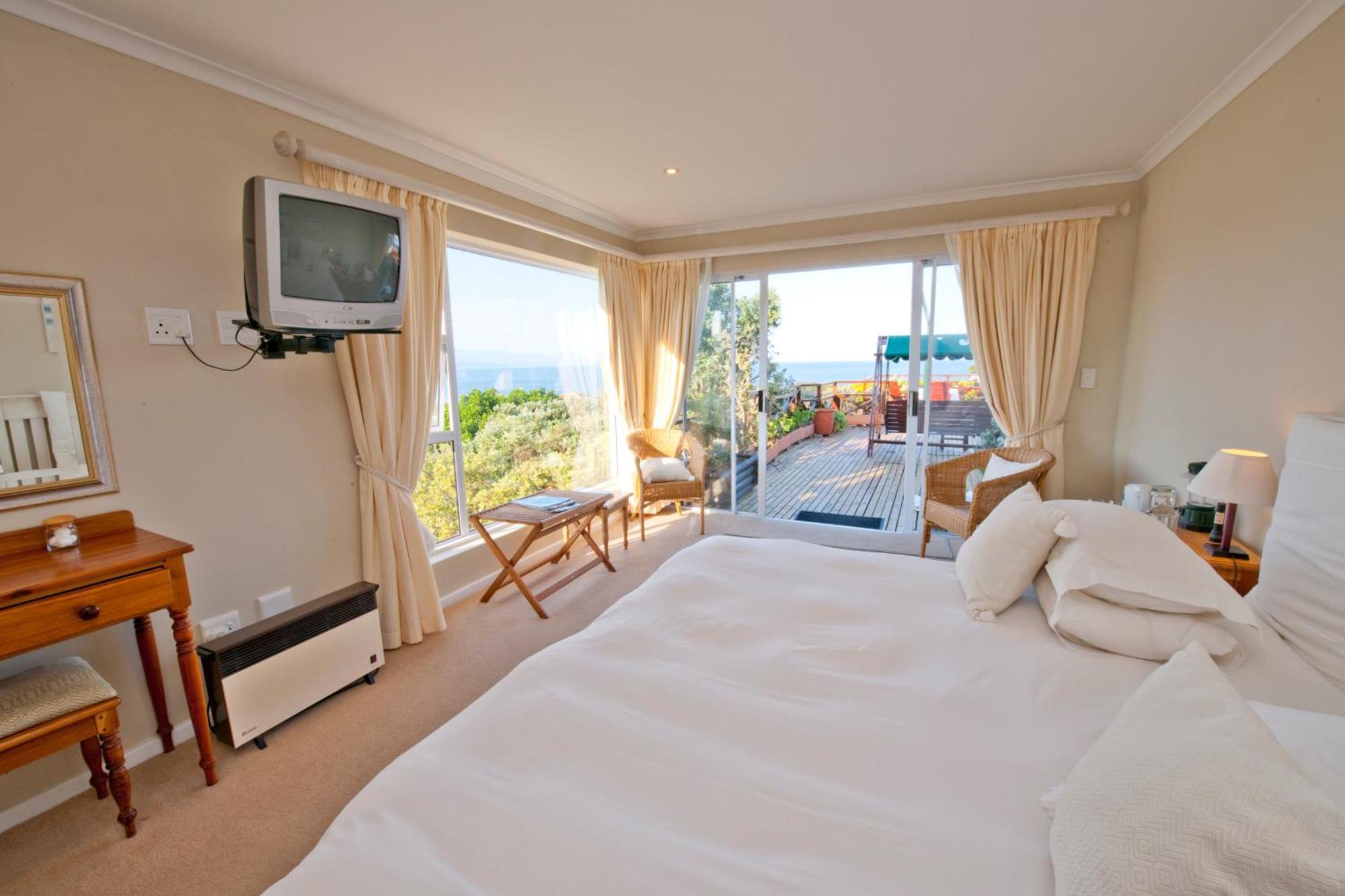 Dolphins' Playground Beachfront B&B Plettenberg Bay Extérieur photo