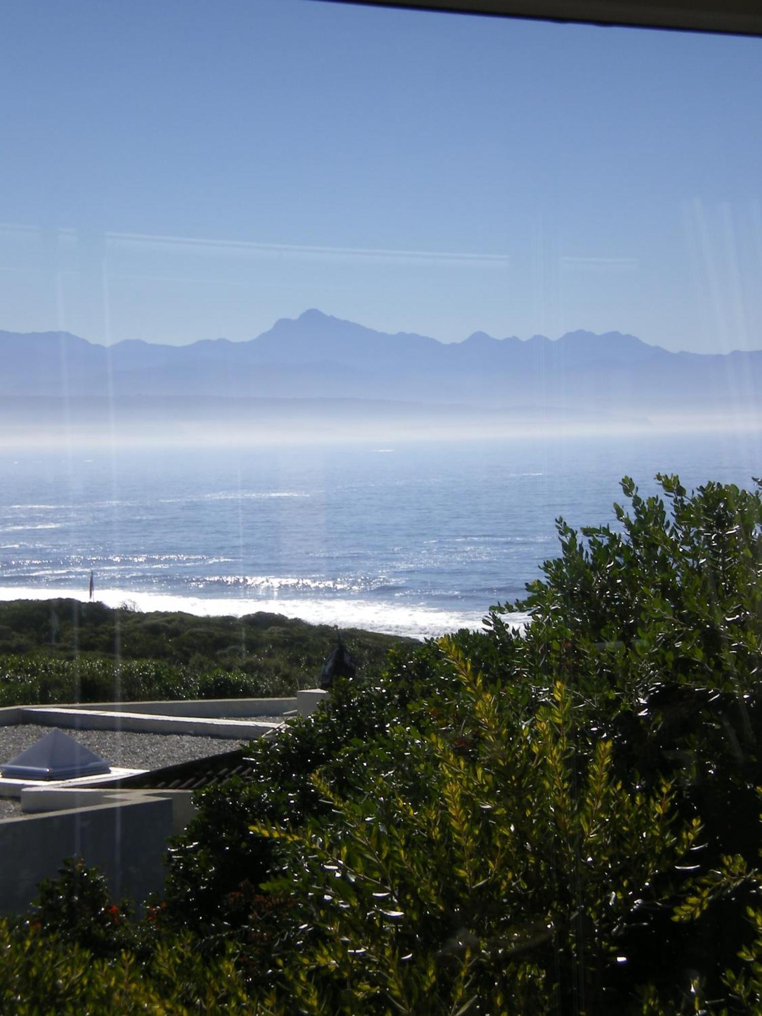 Dolphins' Playground Beachfront B&B Plettenberg Bay Chambre photo