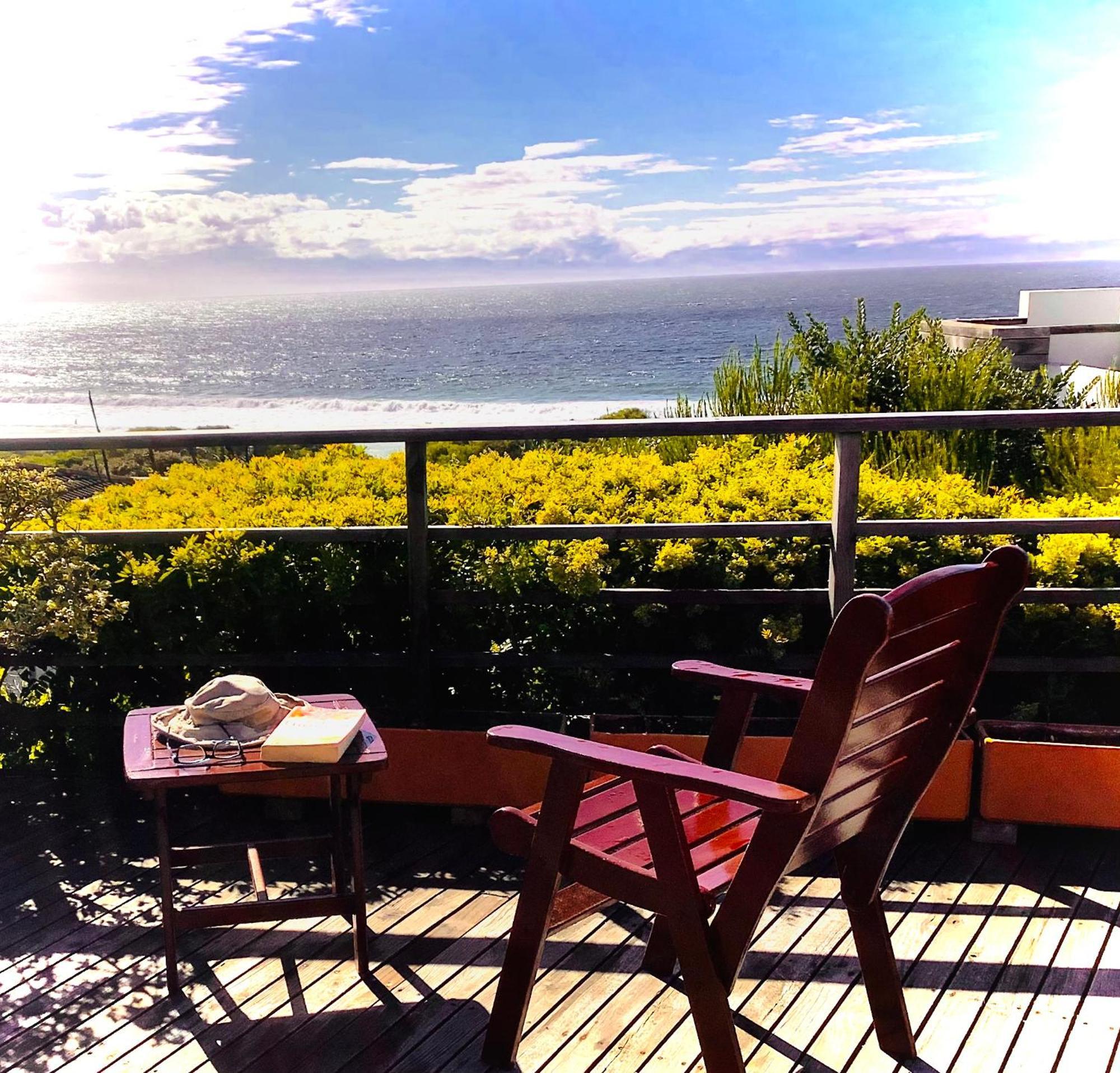 Dolphins' Playground Beachfront B&B Plettenberg Bay Extérieur photo