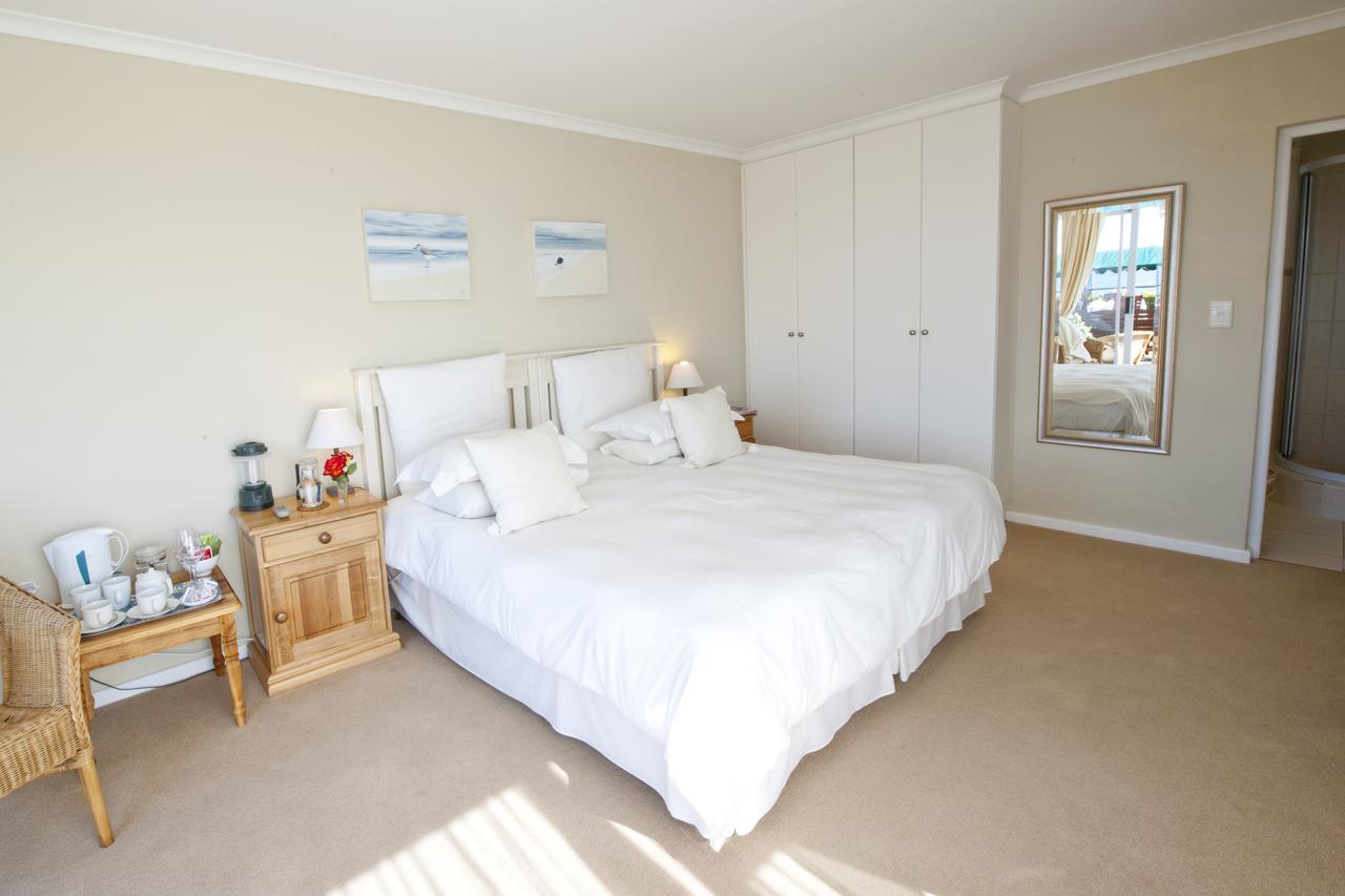 Dolphins' Playground Beachfront B&B Plettenberg Bay Extérieur photo